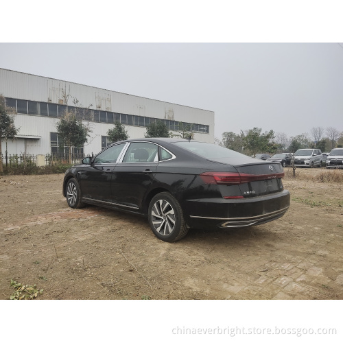 Berlina di marca tedesca di lusso e ad alta tecnologia Comfort VW Passat Phev